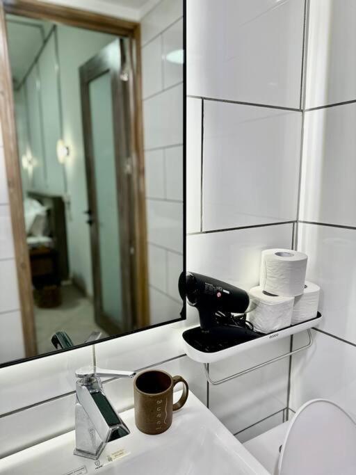 Le Bijou Chic In The Heart Of Saigon Charm With View Apartment TP. Hồ Chí Minh Ngoại thất bức ảnh